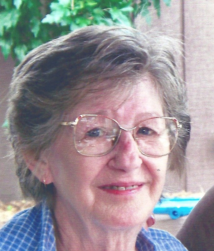 Dolores Houwen